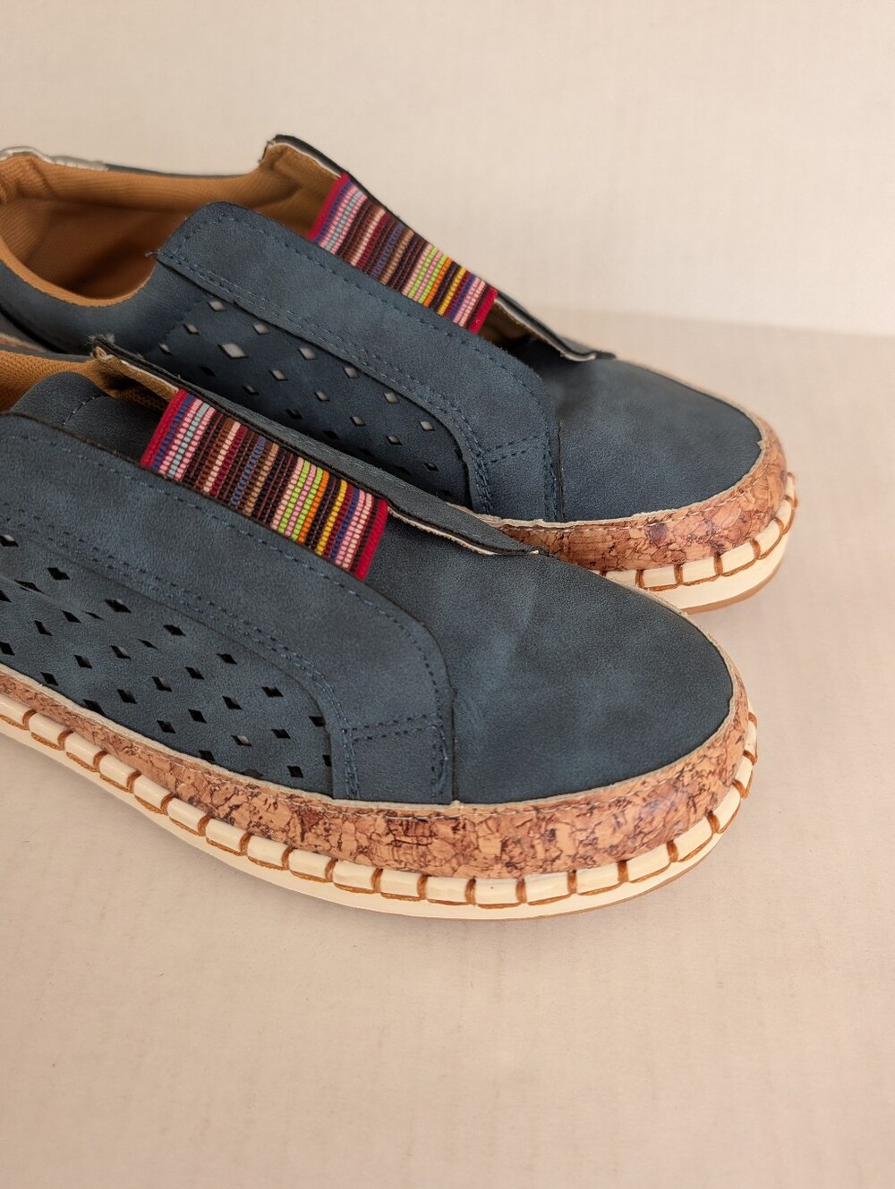 Casual Hollow-Out Slip-On Platform Sneakers 8 Blue Rainbow - Picture 2 of 16